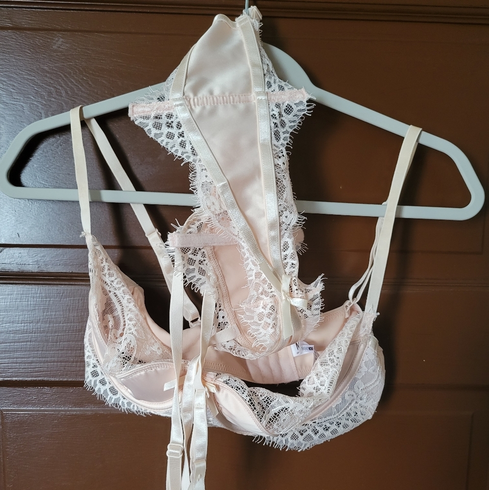 Bra garter set